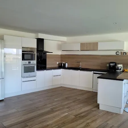 Architect-designed Villa, Overlooking Agay Bay Appartamento Saint-Raphaël