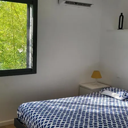 Architect-designed Villa, Overlooking Agay Bay Saint-Raphaël