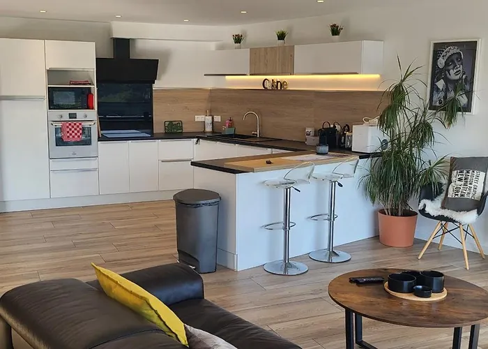 Architect-designed Villa, Overlooking Agay Bay * Saint-Raphaël